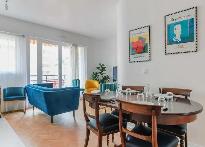 Apartament Charming Flat With Balcony - Mobility Lease *